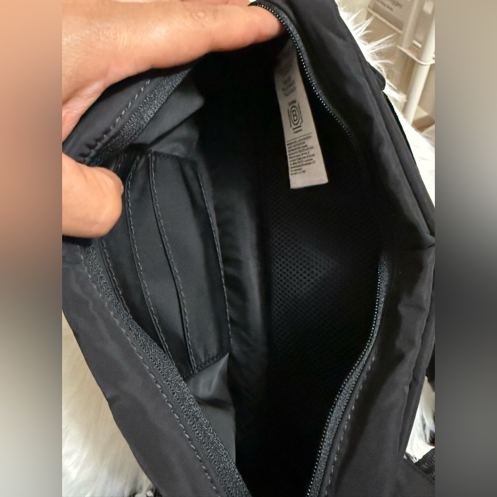 Athleta Black Crossbody Bag - Picture 3 of 5